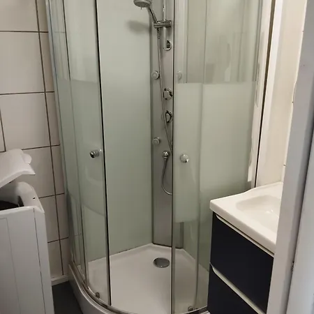 Pres Du Golf Avec Parking Prive 아파트 아그